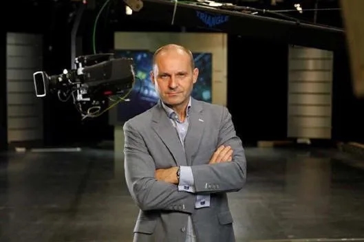 Kto jest właścicielem telewizji Puls i jak wpłynął na jej rozwój?