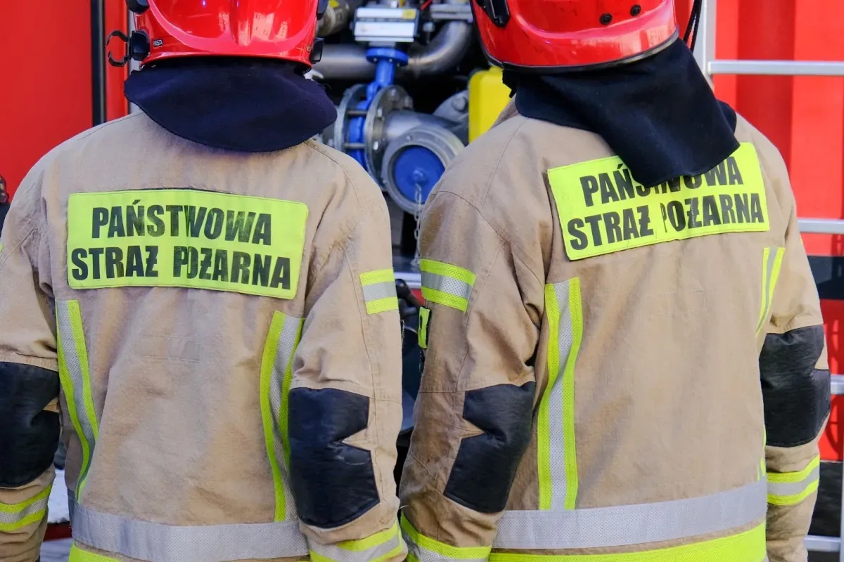 Ile wynosi mundurówka w straży pożarnej? Zaskakujące zmiany w 2023