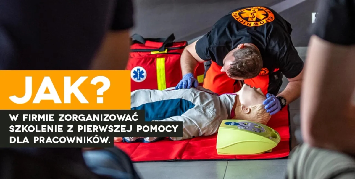 Kto powinien być przeszkolony w zakresie udzielania pierwszej pomocy?