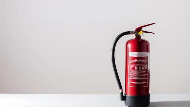Jaka gaśnica do prasy? Sprawdź, jak zapewnić bezpieczeństwo!